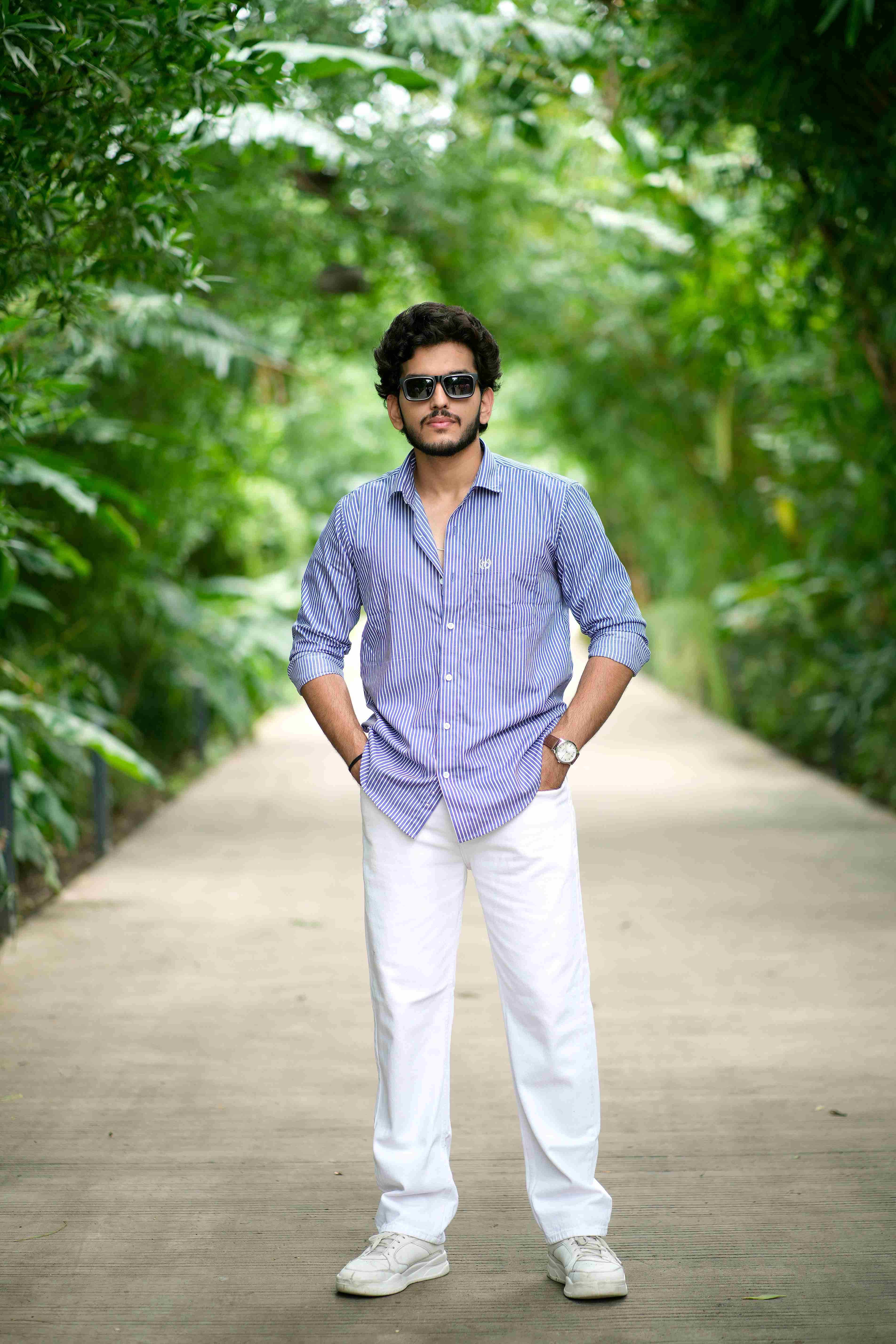 Iconic Stripe Shirt – Sapphire & White, Business Class Fit