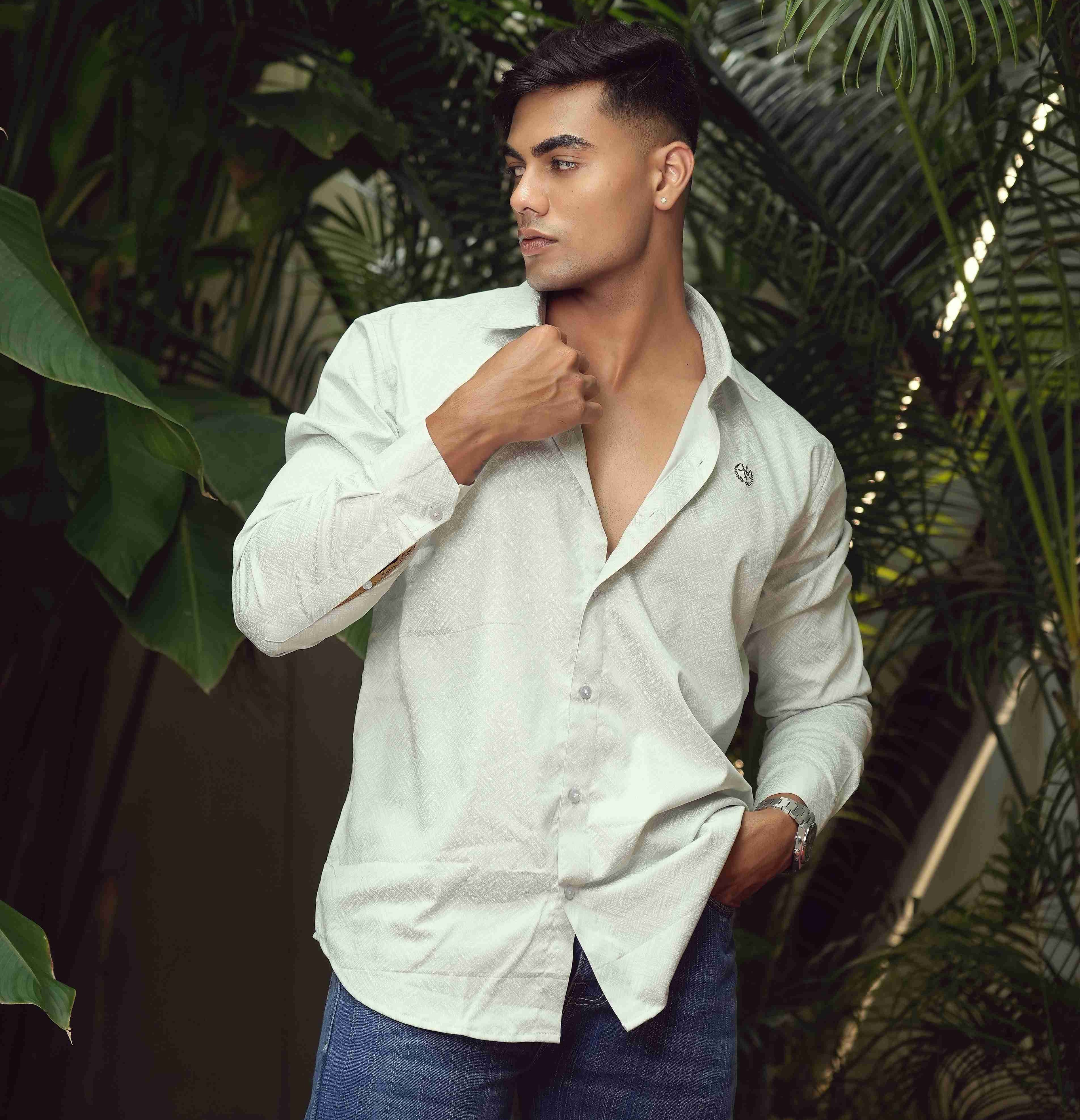 Signature Print Shirt – Velvet Touch Cotton in Ash Ivory