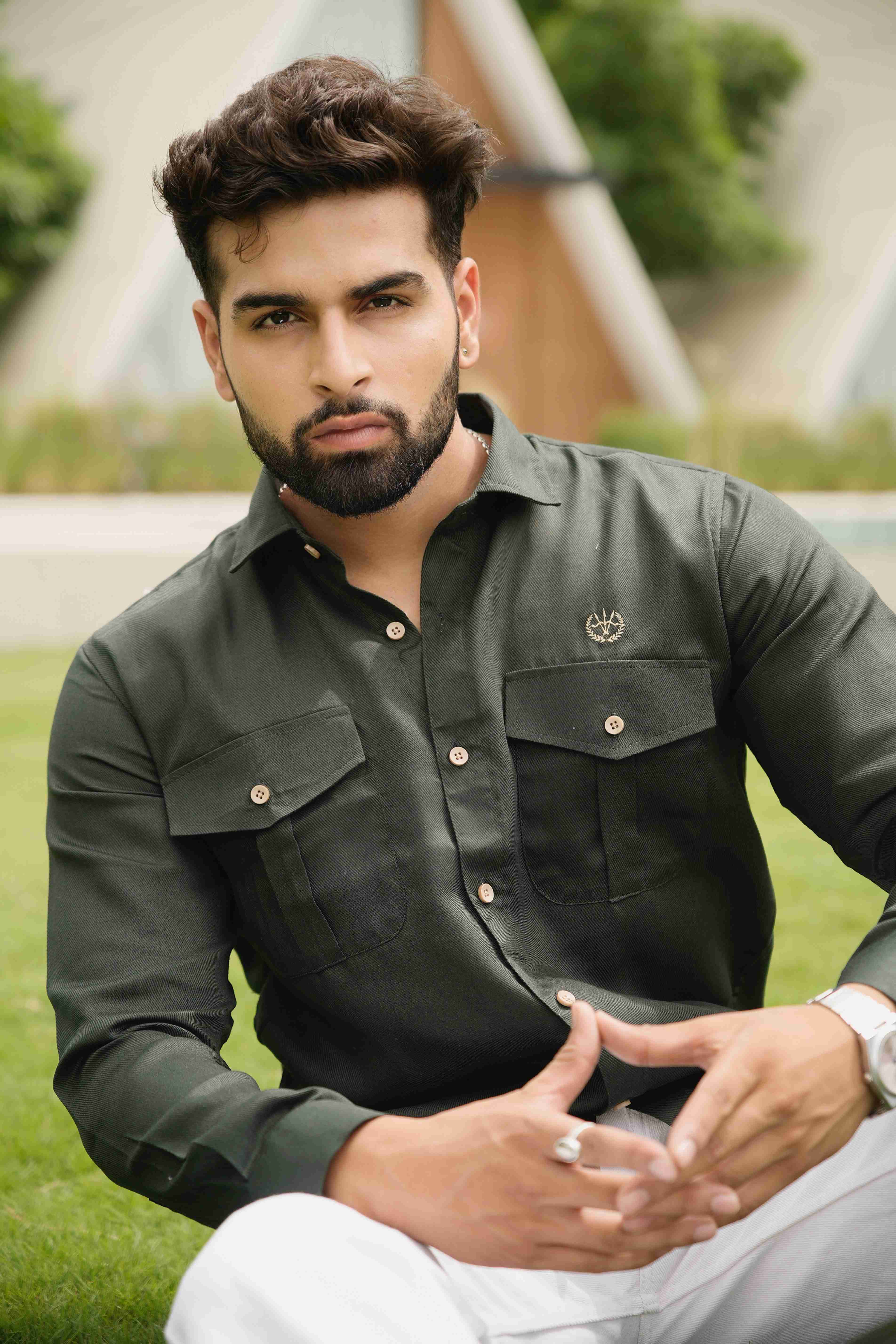 Utility Style Shirt – Emerald Green with Box Pleats & Dual Pockets